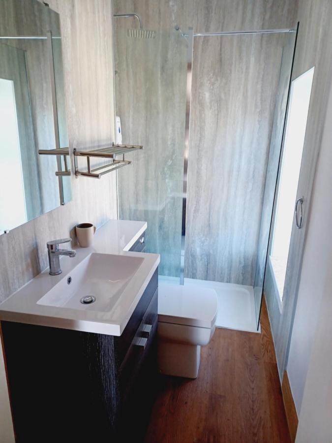 Voyage Hostel - Ensuite Family Rooms With Shared Kitchen Douglas Exterior foto